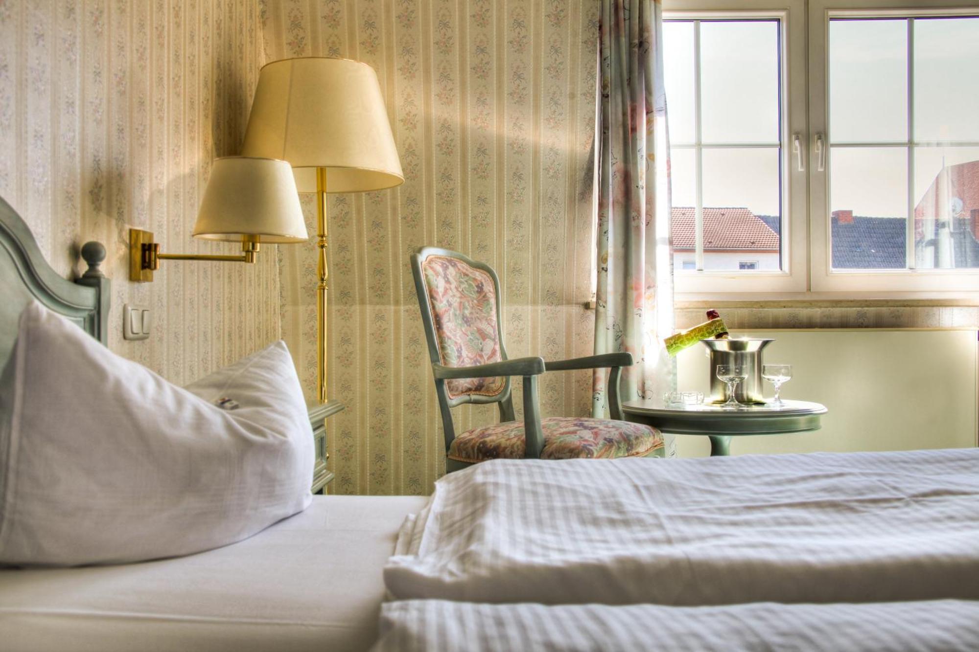 Hotel Am Markt Altentreptow Екстериор снимка